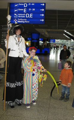 Luftballon-Clowns-Flughafen-Frankfurt